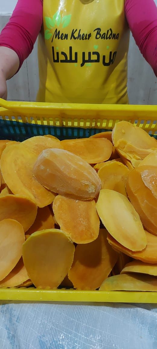 Frozen mangoes